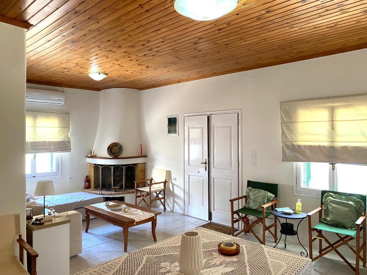 Lena'S Traditional Villa Agia Efimia Екстер'єр фото